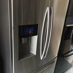 Samsung French Door Refrigerator Good Condition