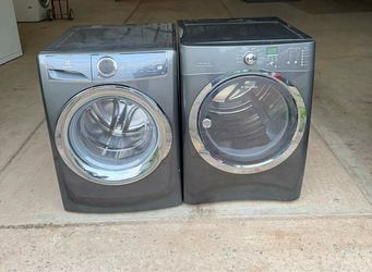 Electrolux washer and gas dryer