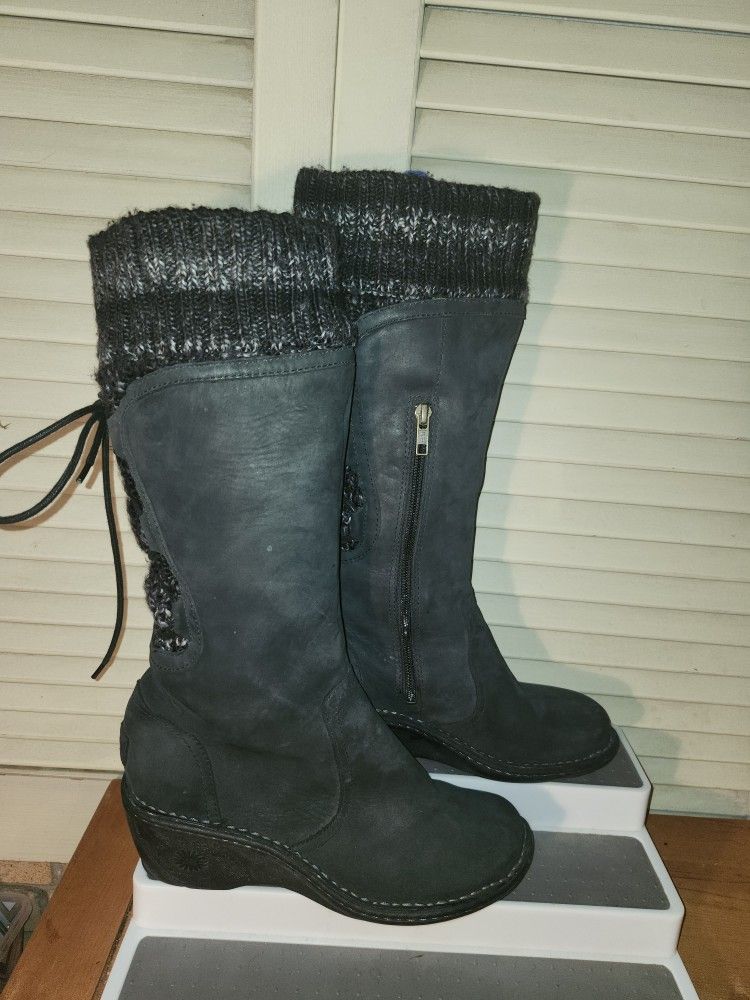 Women's Black UGG Skylair Lace back winter boots