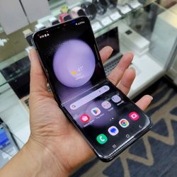Galaxy Z Flip5 (Unlocked) 256GB 