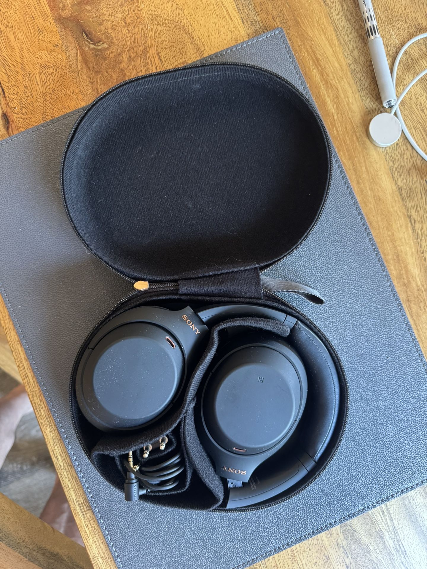 Sony WH-1000XM4 noise Cancelling Headphones