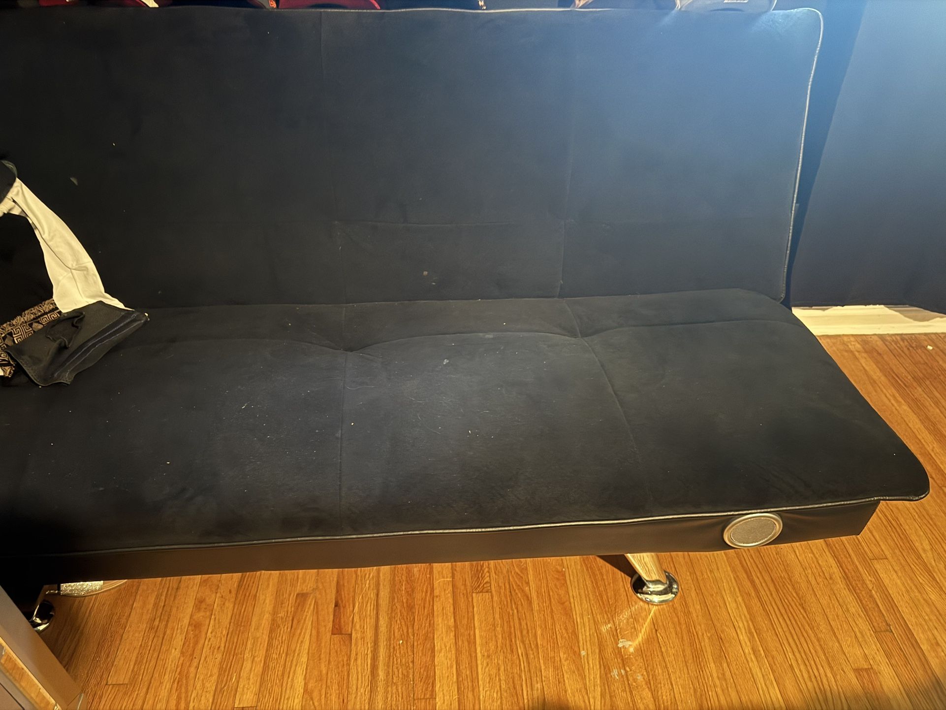 Sofa With Blootooth