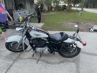 One of a kind 2006 Harley Davidson sportster