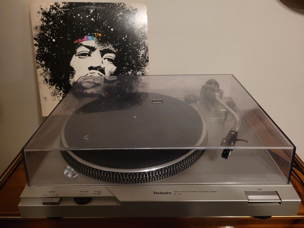 Technics SL-D2 Turntable