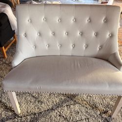 Tufted Bench Seat