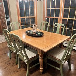 Extendable Dining Table & Chairs