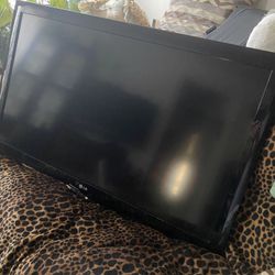 42IN FHD LG TV ,No Stand, With Power Cable And Remote, Works Good 