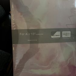 MacBook Pro https://offerup.com/redirect/?o=MTMuaW4= Cover