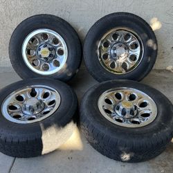 Stock 17 Chevy Silverado $260 Tires 30 %life