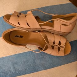 Earth Brand Sandals