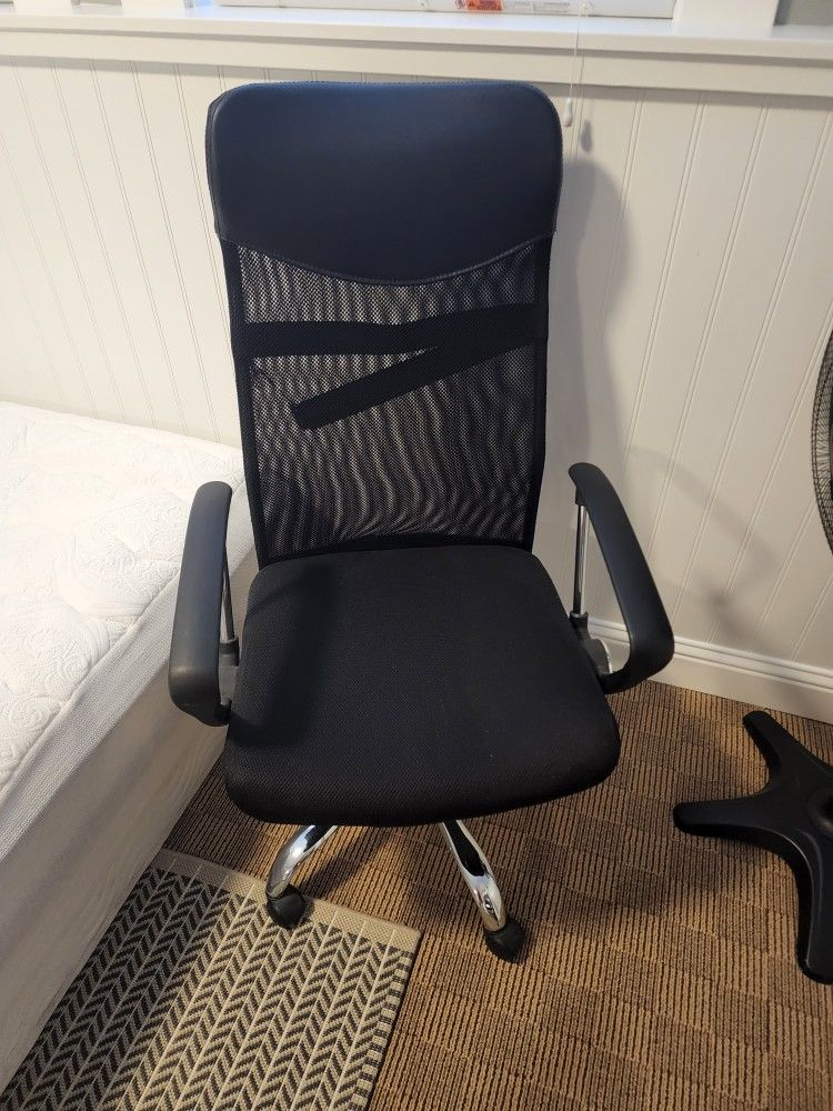 Office Chair Good Condition...