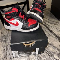 baby Jordan 1s