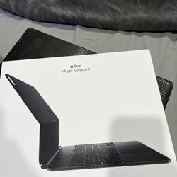 iPad Pro Magic Key Board 13 Inch