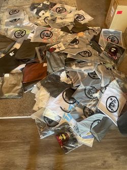 Shirts & hoodies
