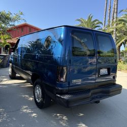 2 Fixed Rear Door Windows & 2 Fixed Side Door Windows