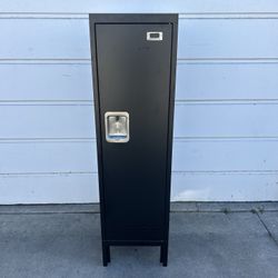 NEW 54” Lockable Metal Storage Locker