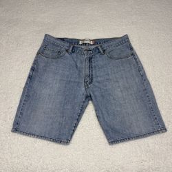 Levi’s Men Light Wash Vintage Straight Fit Denim Shorts
