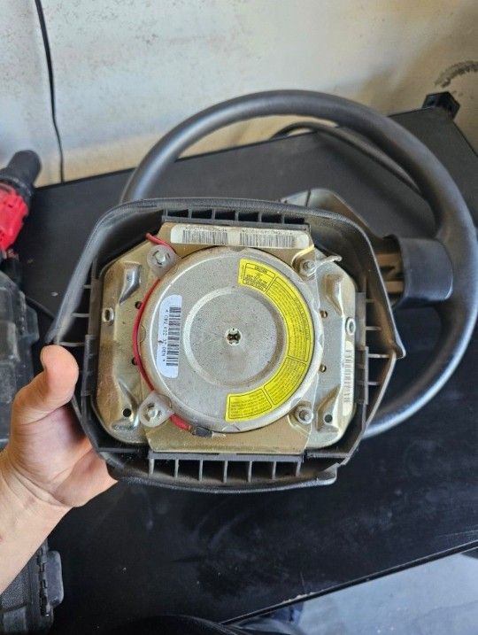 2000 Jeep Wrangler complete steering wheel