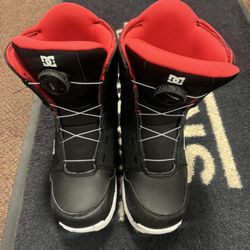 Kid’s Snowboard Boots Size 5