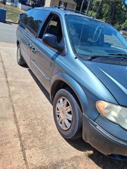 2006 Chrysler Town & Country