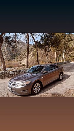 2011 Ford Taurus