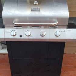 Char Broil 5 burner Bar B Que Grill