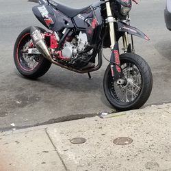 Suzuki Supermoto DRZ400sm 2009