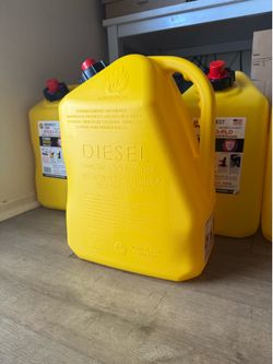 Diesel Gas Fuel Container Can Heavy Duty Tanks Contenedores Botes Tanques