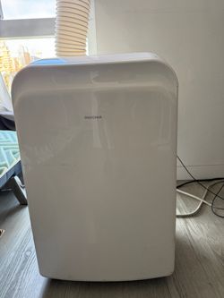 Insignia portable AC