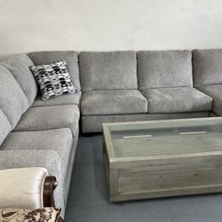 Beautiful Fabric U Shaped Sectional Available, Same Day Delivery 