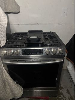 Gas range