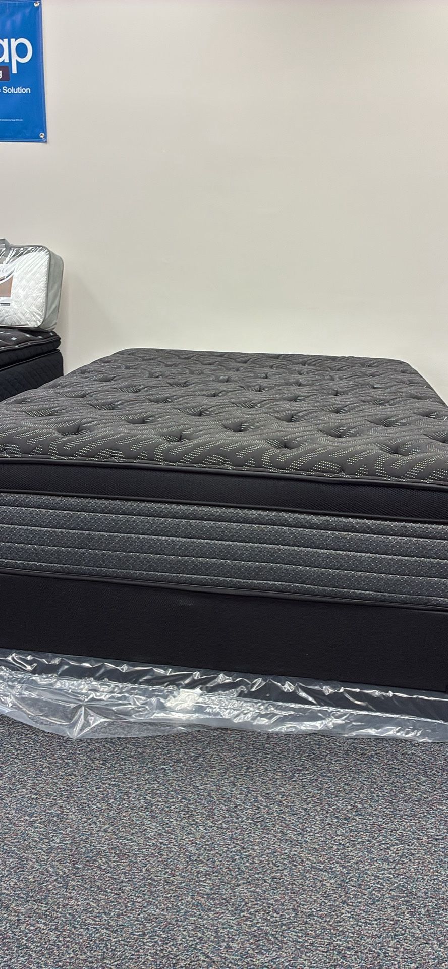 MATTRESS SALE!! The Best Deals On High-End Luxury Mattresses