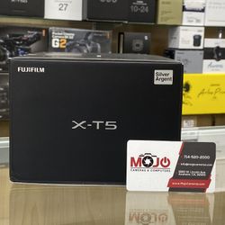 Fujifilm X-T5 