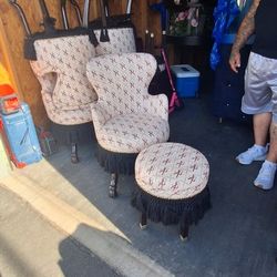 8chairs 4 Stools