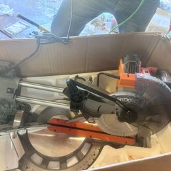 Ridgid Sliding Compound Mitter Saw 12” Double Bevel Slightly Used Works Great 