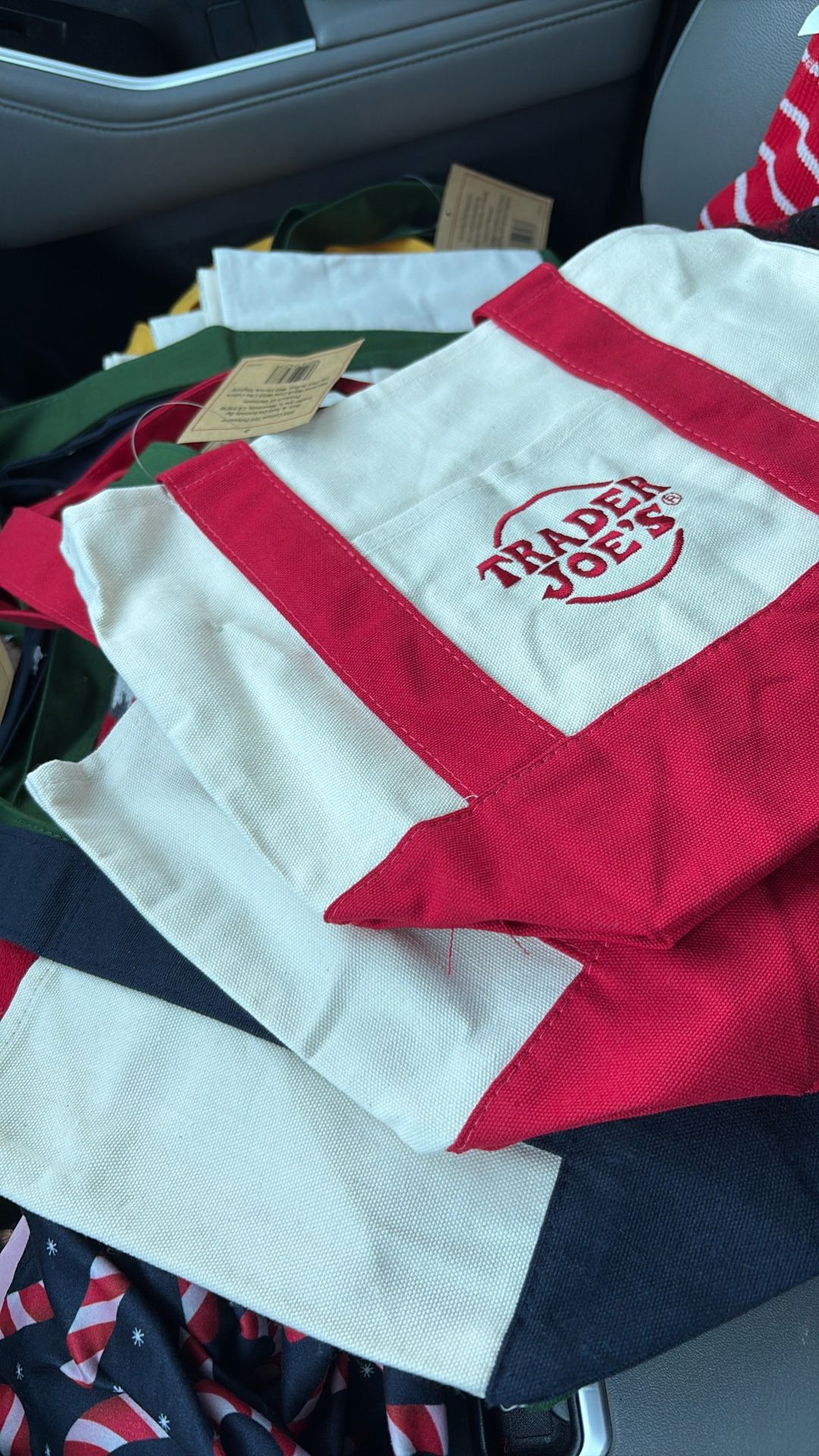 Trader Joes Mini Totes Xmas