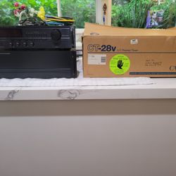 CARVER AV=505 five Channel Power Amplifier And A CARVER CT÷28v Preamp/tuner 