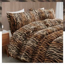 Coma Inducer Oversized King Tiger Faux Fur Comforter – Extra Heavy & Plush