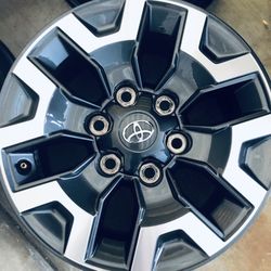 Tacoma / 2022  TRD Off Road 16” Alloys. Great Like New Set Of 4. $375 