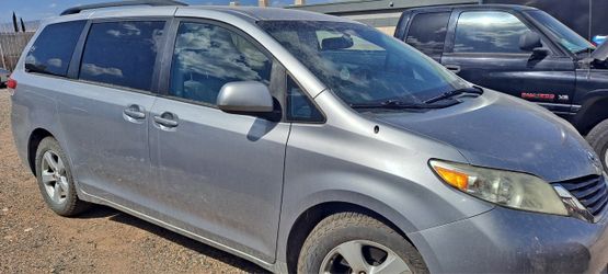 2012 Toyota Sienna
