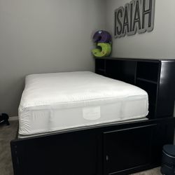 Full Size Bed With Storage