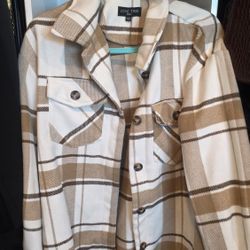 🤎 Love Tree Plaid Shacket – Size Small 🤎 OVER SIZE