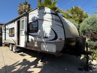 2017 FOREST RIVER WILDWOOD TRAILER