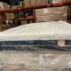 NEW Queen bright mattress memory foam soft 💥 one year warranty $595