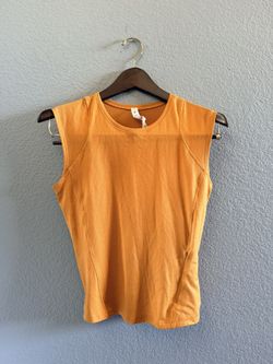 Lululemon Top Sz 4