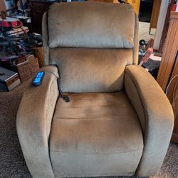 Golden PR-761 EZ Sleeper – MaxiComfort with Twilight Lift Chair