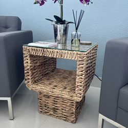 Seagrass End Table