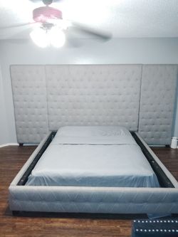 King Size Tufted Bedframe