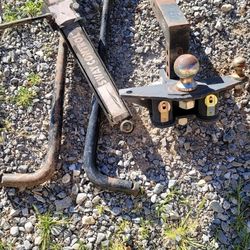 R v hitch sway control  1000 pounds.  heavy Duty