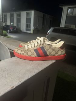 Gucci Ace GG Supreme Beige